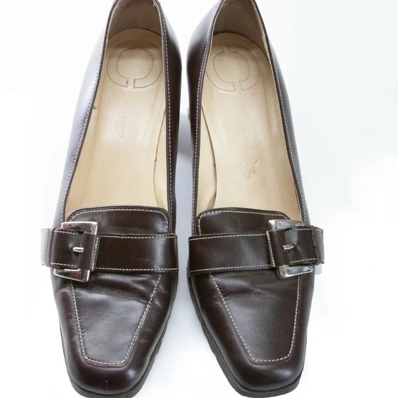 Casual Corner Shoes Brown Buckle Snip Toe Heels - Picture 2 of 8